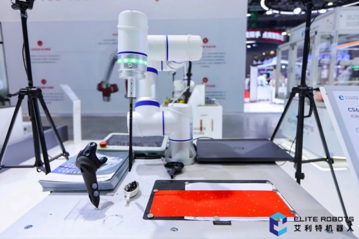 艾利特機器人數字孿生